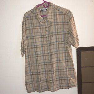 Columbia short sleeve button up